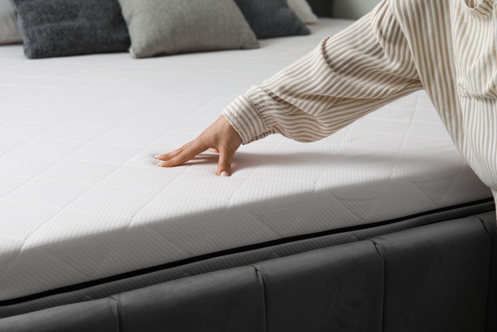 Choose the Right Mattress for Cold Sleepers